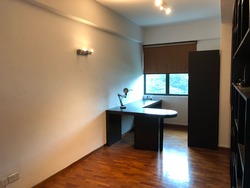 Holland Road (D10), Condominium #166608782